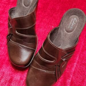 Dark Brown Leather Clarks Bendables Mules